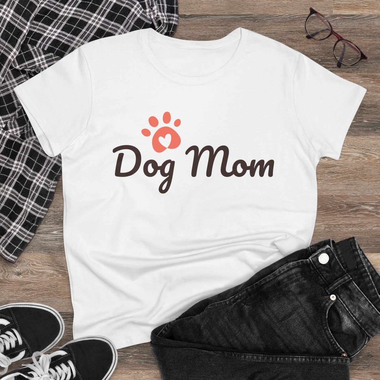Dog Mom T-shirt, Women's dog mom Tee, Dog Lover Gifts