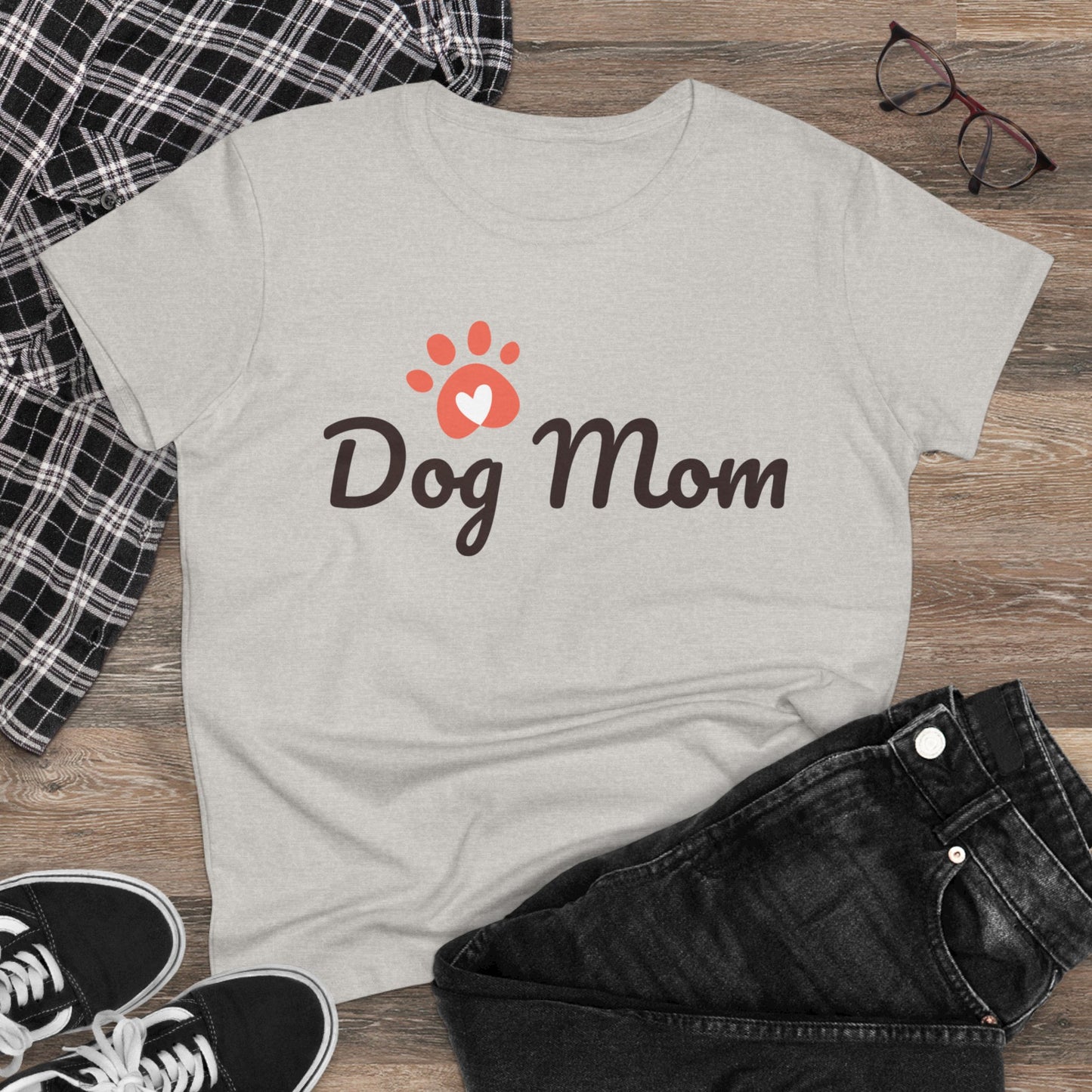 Dog Mom T-shirt, Women's dog mom Tee, Dog Lover Gifts
